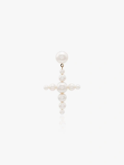 Shop Sophie Bille Brahe 14k Yellow Gold Fellini Cross Pearl Earring In White