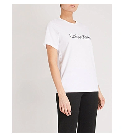 Shop Calvin Klein Womens White Logo-print Cotton-jersey T-shirt