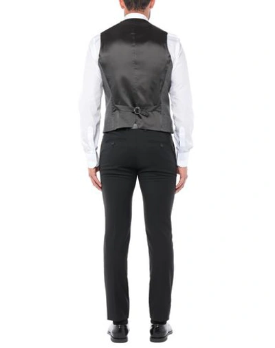 Lardini Vests In Lead