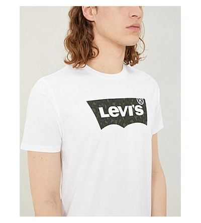 Shop Levi's Camouflage Logo-print Cotton-jersey T-shirt In Hm Ssnl Fill T2 White