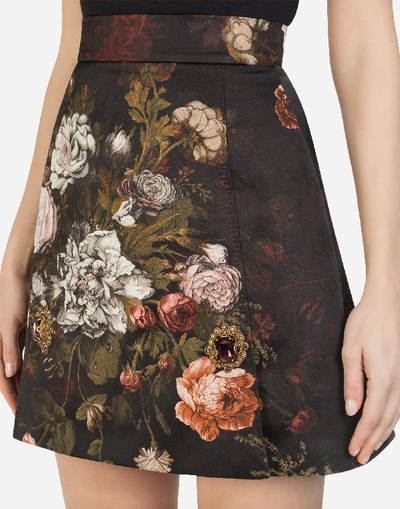 Shop Dolce & Gabbana Short Baroque Floral Jacquard Skirt In Red