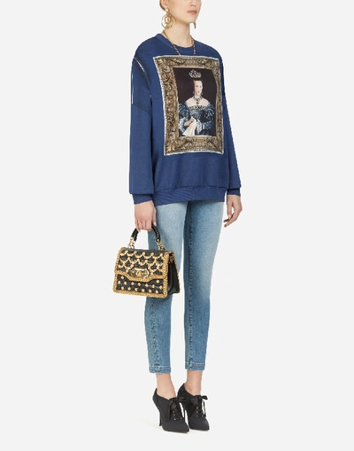 Shop Dolce & Gabbana Round-neck Sweatshirt With Queen Print In Blue