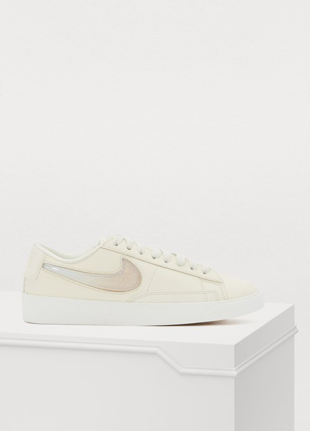 nike blazer low lx pale ivory