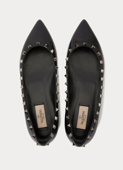 Shop Valentino Garavani Rockstud Pumps In Nero