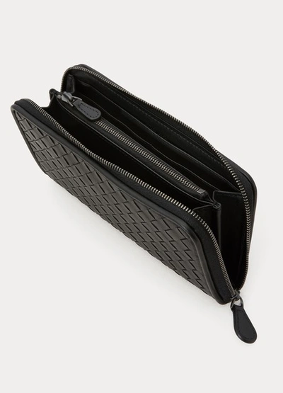 Shop Bottega Veneta Wallet In Nero