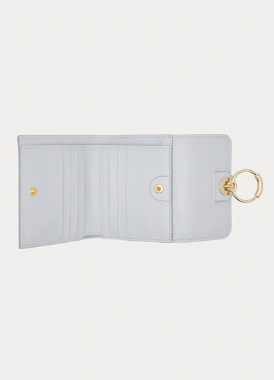 Shop Chloé Tess Small Square Wallet In Light-cloud