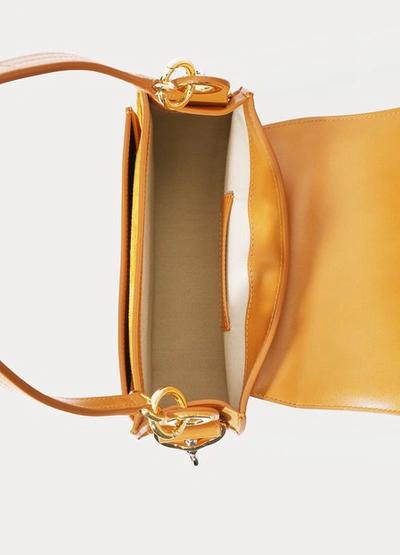 Shop Chloé Tess Shoulder Bag In Autumnal-brown