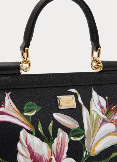 Shop Dolce & Gabbana Small Sicily Shoulder Bag In Gligli-fdo-nero