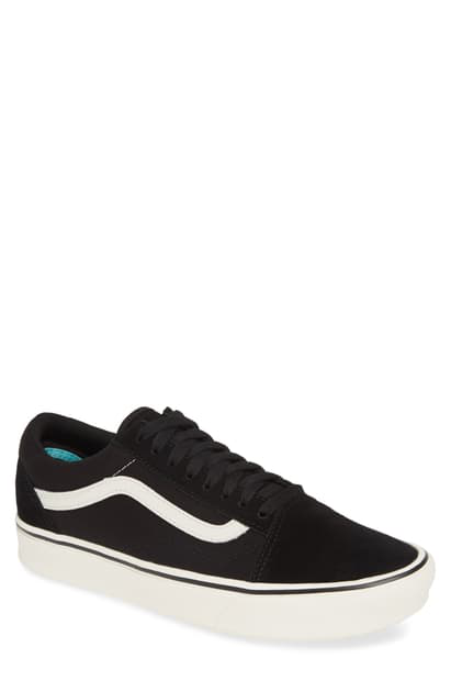 vans comfycush strawberry