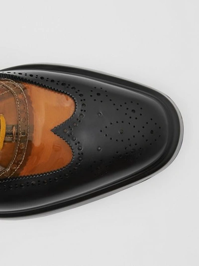 Shop Burberry Toe Cap Detail V In Brown/black