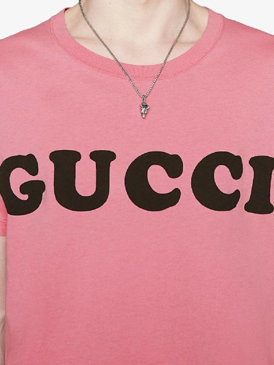 Shop Gucci Logo Cotton T-shirt In Pink
