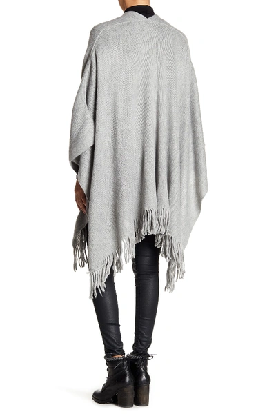 Vince Camuto Feels Like Home Ruana In Heather Gr
