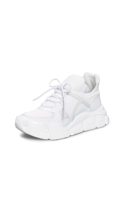 Shop Ferragamo Cimbra Sneakers In Bianco