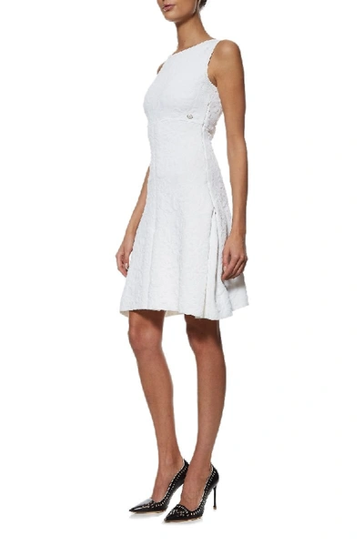 Pre-owned Chanel White Stretch Knit Embroidered Dress