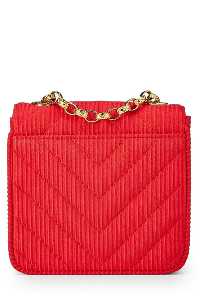 Pre-owned Chanel Red Satin Envelope Flap Mini