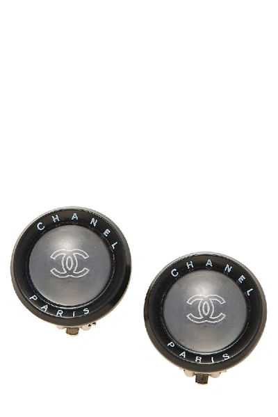 Pre-owned Chanel Black Acrylic Button Clip On Earrings