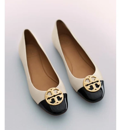 Shop Tory Burch Chelsea Cap Toe Ballet Flat In Desert Roccia / Perfect Black