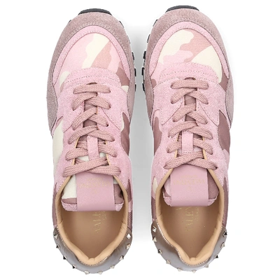 Shop Valentino Low-top Sneakers Rockrunner Suede Textile Logo Rivets Pale Pink