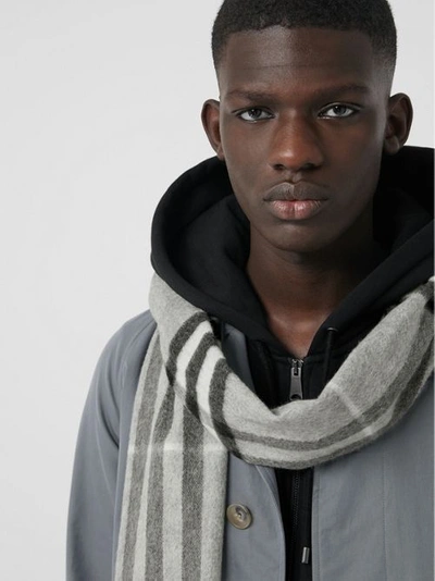 Shop Burberry The Classic Check Cashmere Scarf In Pale Grey