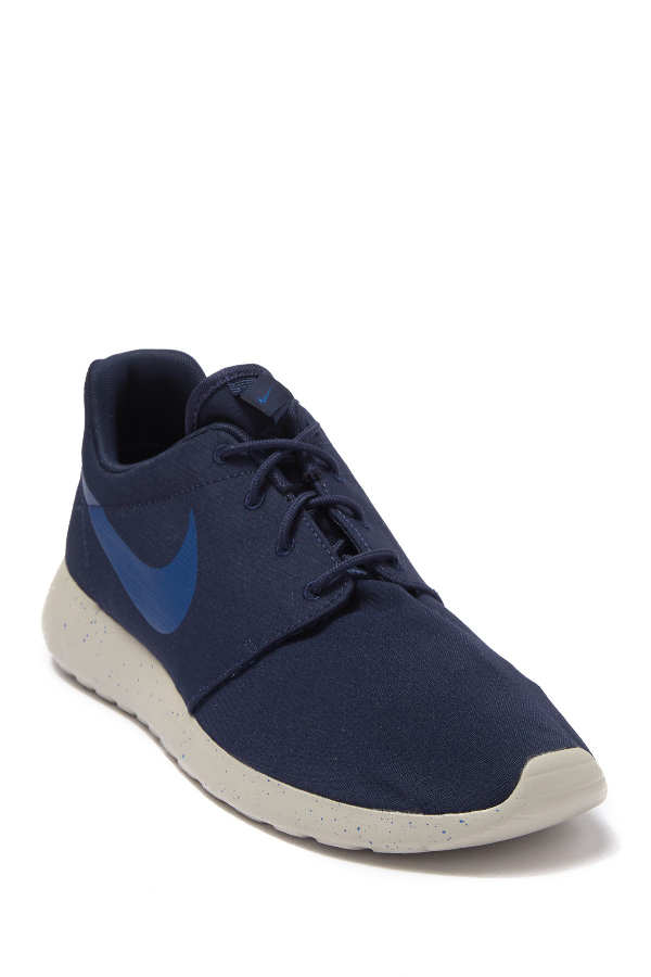 nike roshe one se blue