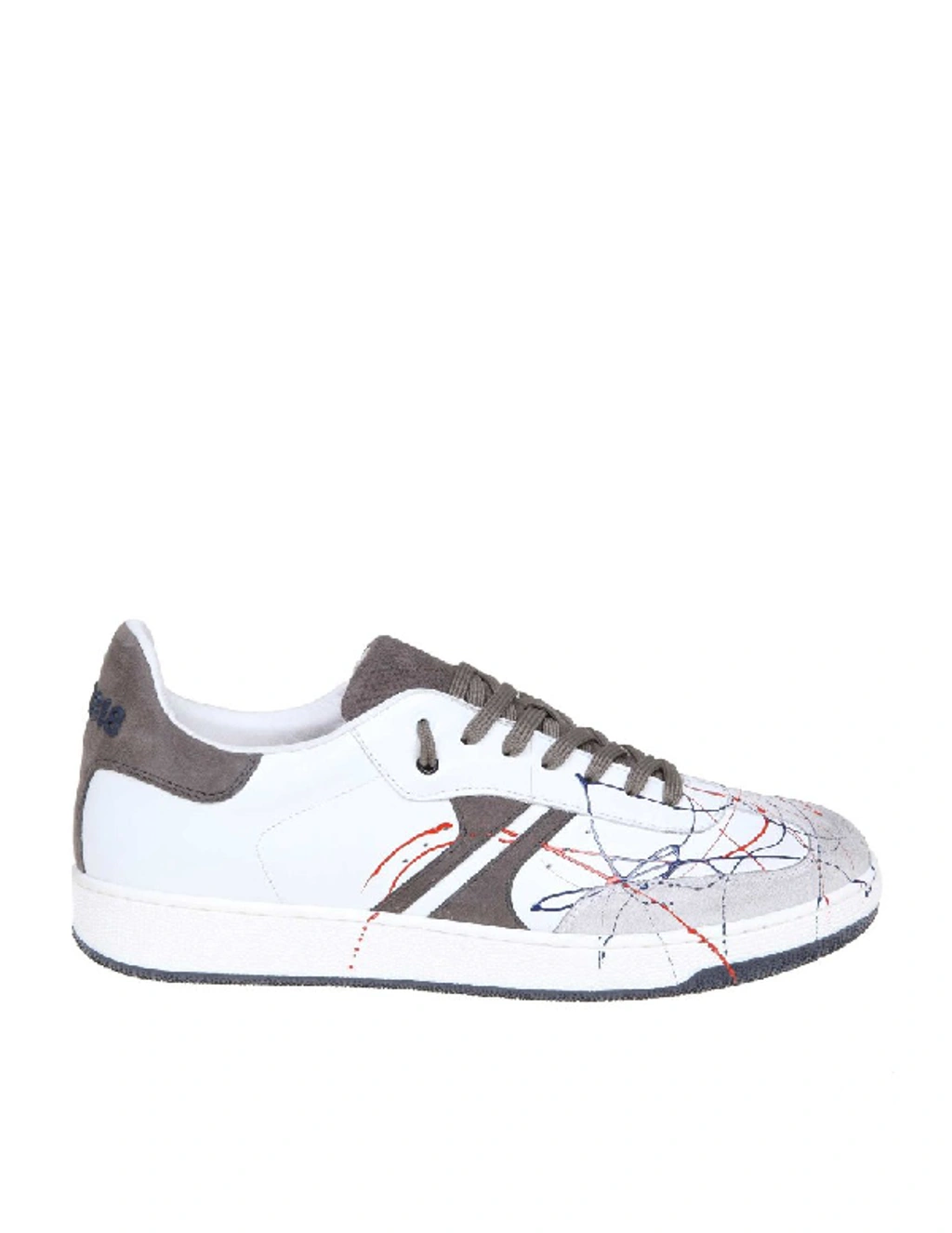 Am318 shoes 2025