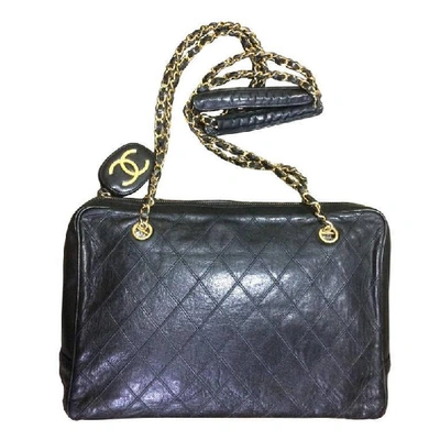 Pre-owned Chanel Vintage  Black Goatskin Shoulder Bag With Stiches, Gold Tone Chains, And Large Golden Cc Charm In Grey
