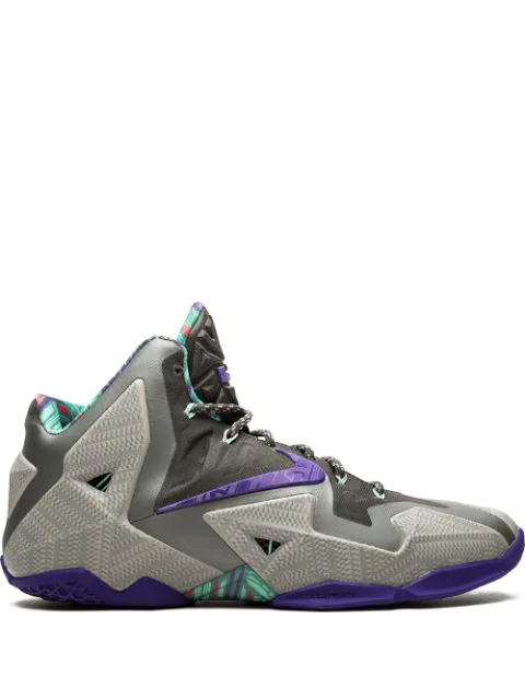 lebron sneakers 11