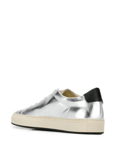 Common Projects Low-top Metallic Trainers In Silver