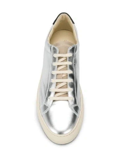 Common Projects Low-top Metallic Trainers In Silver