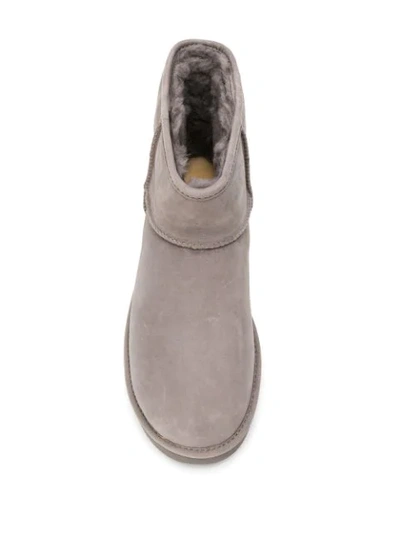 UGG AUSTRALIA MINI UGG BOOTS - 灰色