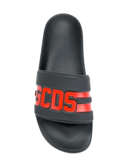 logo embossed slide-on sandals