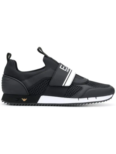 armani runner