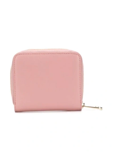 Shop Ferragamo Salvatore  Gancio Zip-around Wallet - Pink