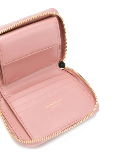 Shop Ferragamo Salvatore  Gancio Zip-around Wallet - Pink