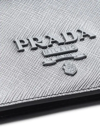 Shop Prada Portemonnaie Mit Logo-schild In Grey