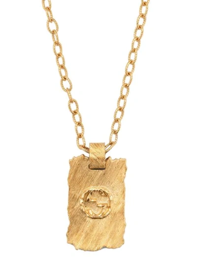 Shop Gucci Textured Pendant Necklace In 0710 Undefined