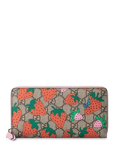 Shop Gucci Gg Wallet With  Strawberry Print In Brown