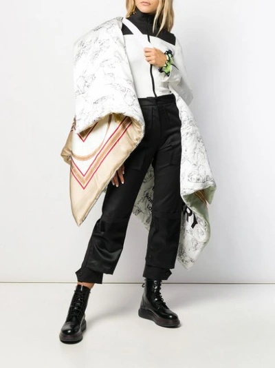 BURBERRY QUILTED OVERSIZED SCARF - 白色