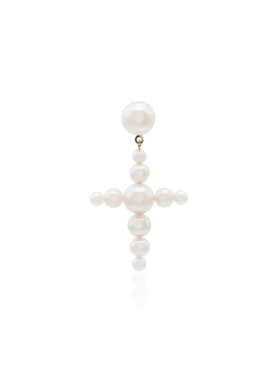 Shop Sophie Bille Brahe 14kt Gold Fellini Pearl Cross Earring In White