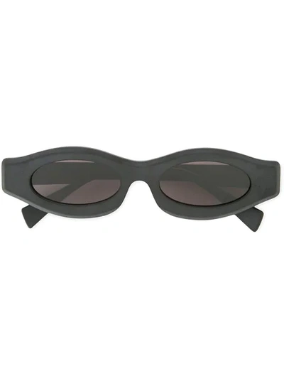 Shop Kuboraum Gradient Sunglasses In Black
