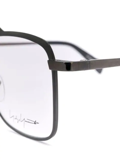 Shop Yohji Yamamoto Thin Square Frame Glasses In 黑色