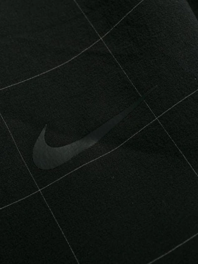 格纹套头式夹克