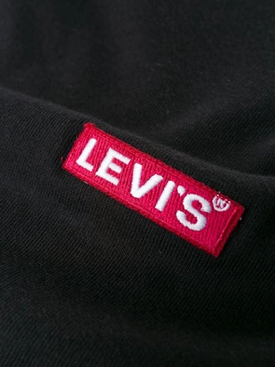 Shop Levi's T-shirt Mit Rundhalsausschnitt In Black