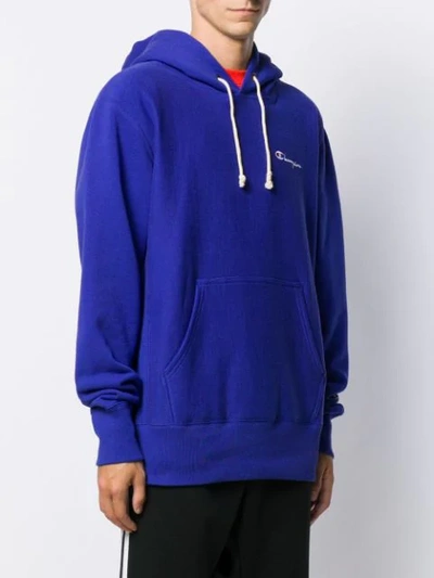CHAMPION LOGO EMBROIDERED HOODIE - 蓝色