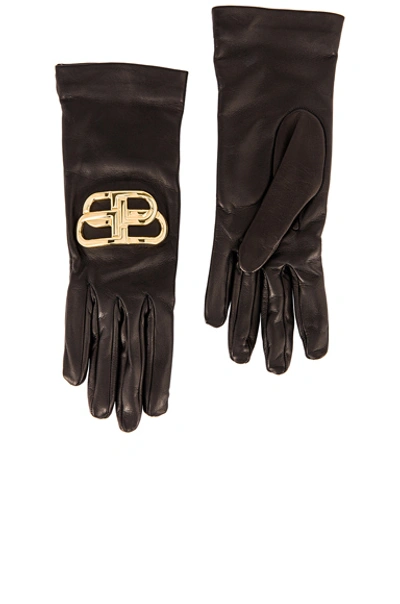 Shop Balenciaga Giant Bb Gloves In Black & Gold