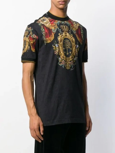 Shop Dolce & Gabbana T-shirt Mit Barock-print In Black