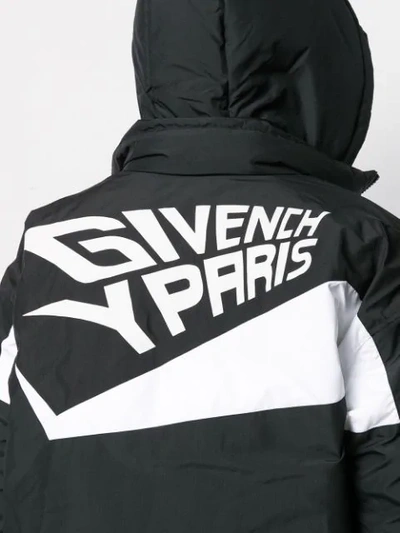 Shop Givenchy Mantel Mit Grafischem Logo In Black