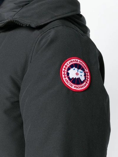 Shop Canada Goose Daunenparka Mit Pattentaschen In Black