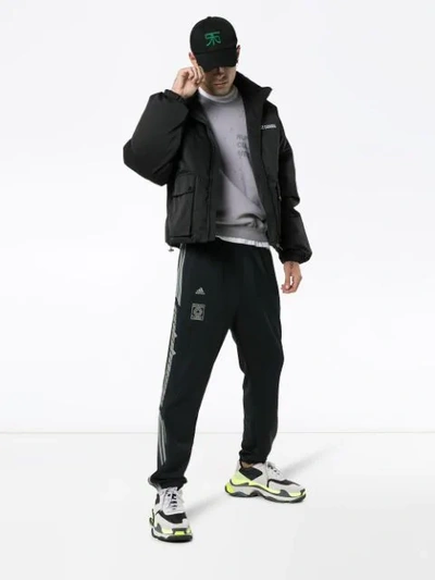 Navy hotsell calabasas pants
