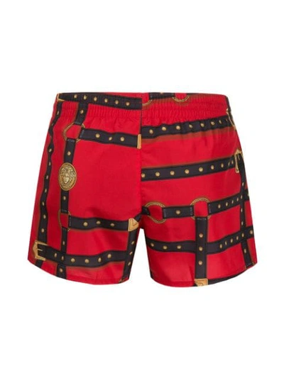 VERSACE HARNESS PRINT SWIM SHORTS - 红色